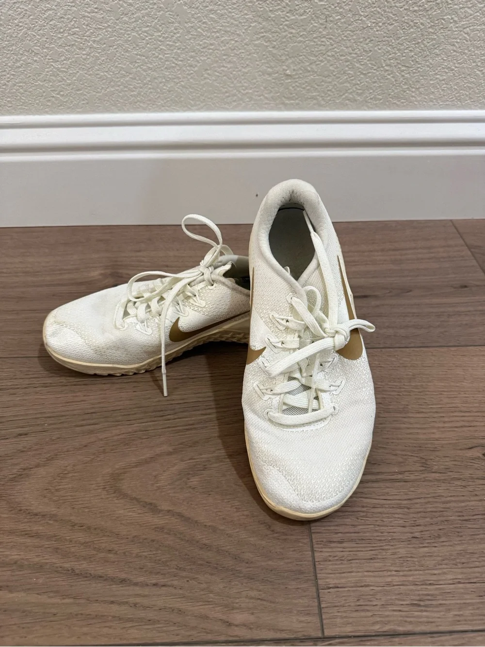 Nike Metcon Women’s Cream and Gold Training Shoes